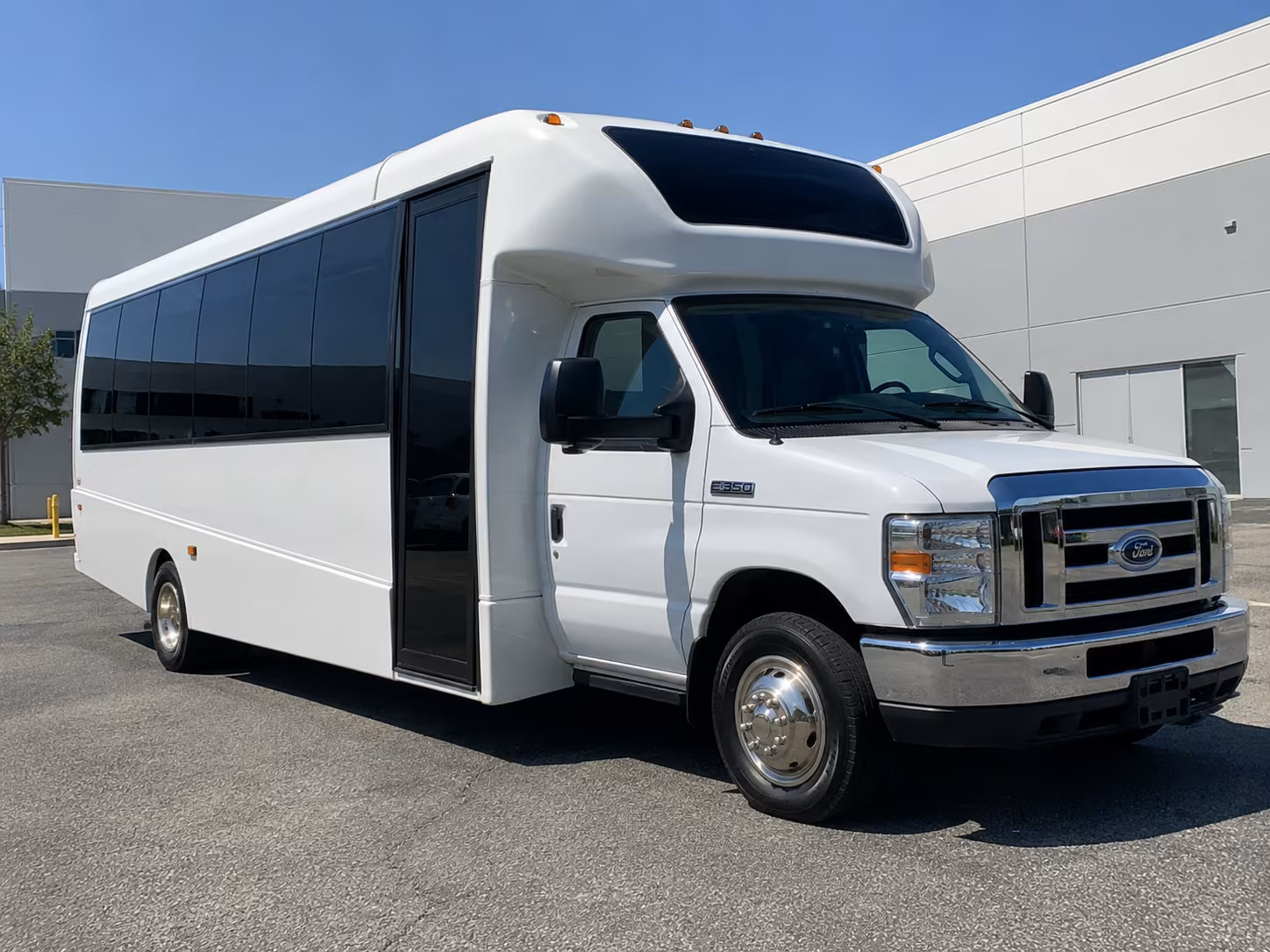 minibus rentals for smaller phoenix prom groups