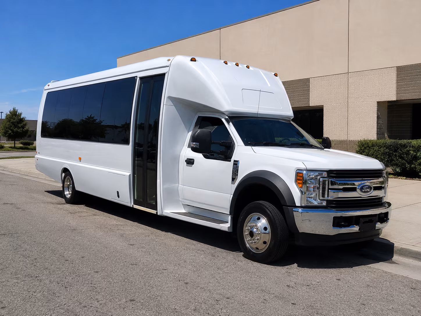 minibuses for phoenix area charter school and small group field trips