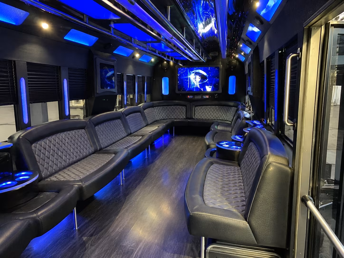 phoenix 28 passenger party bus interior